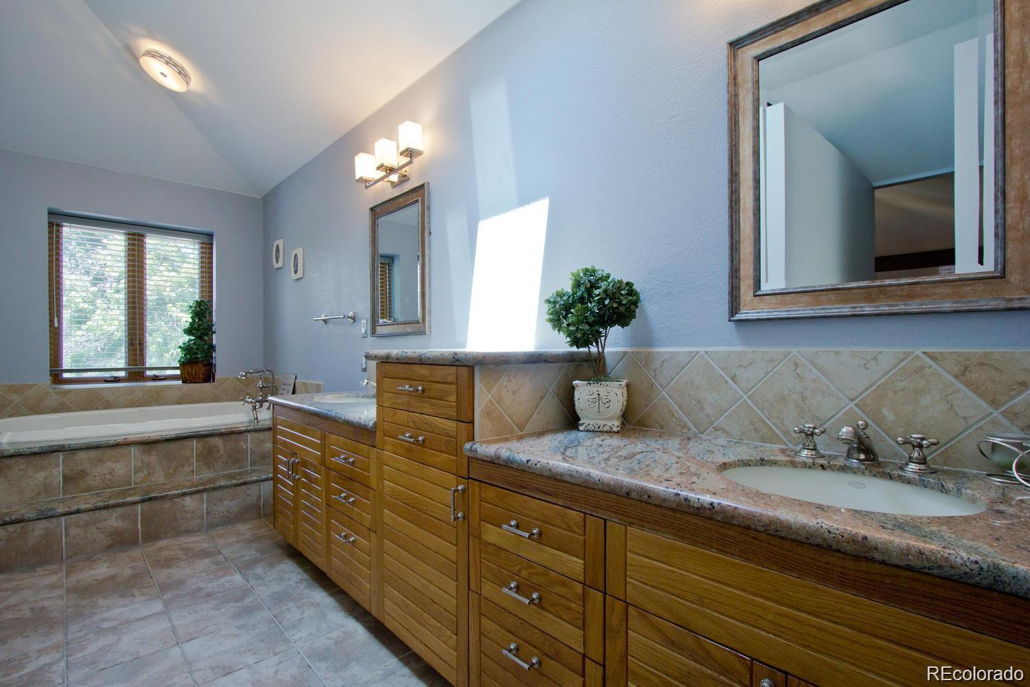 MLS Image #16 for 350 n marion street,denver, Colorado