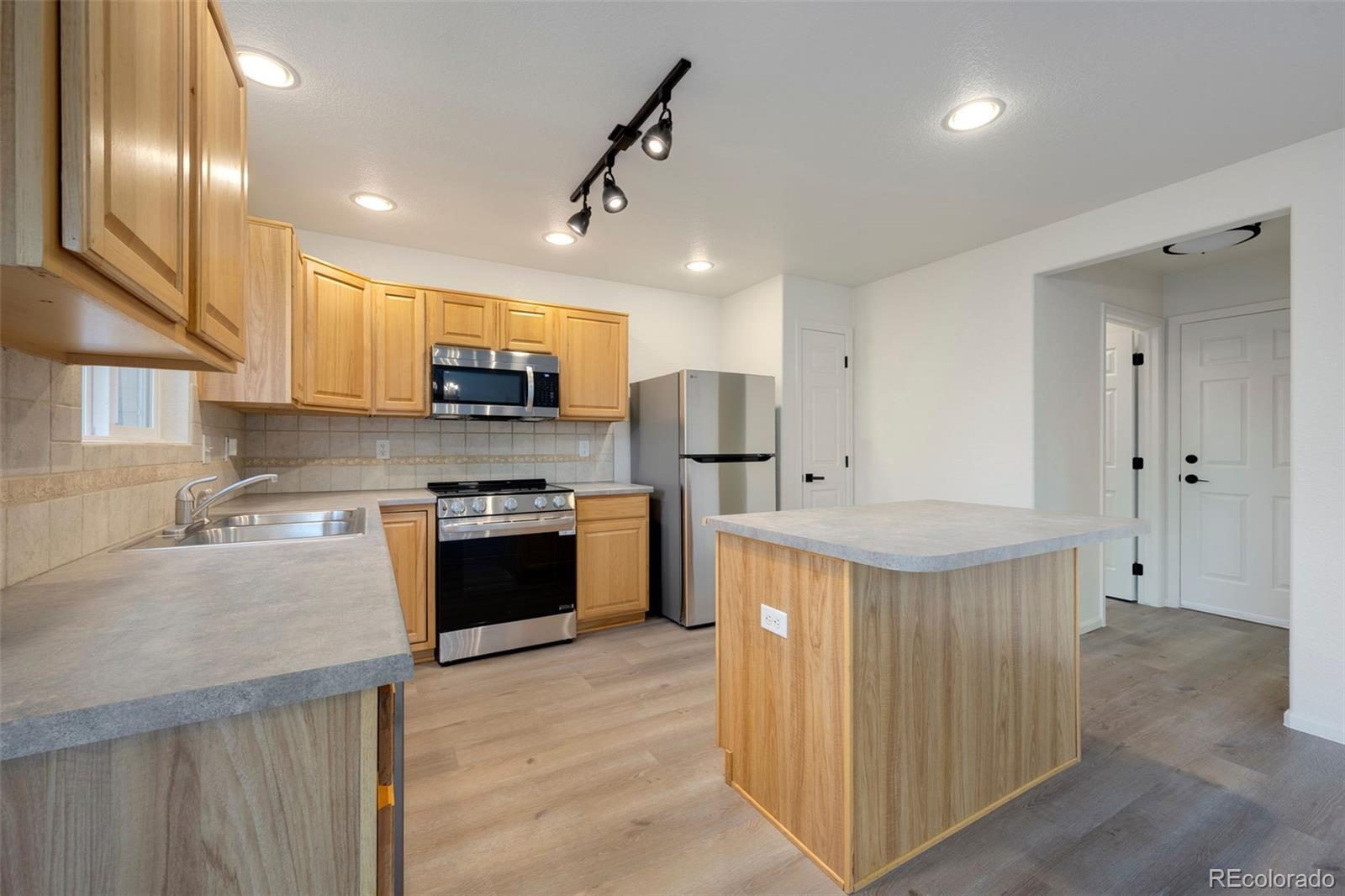 MLS Image #14 for 2209  clipper way,fort collins, Colorado