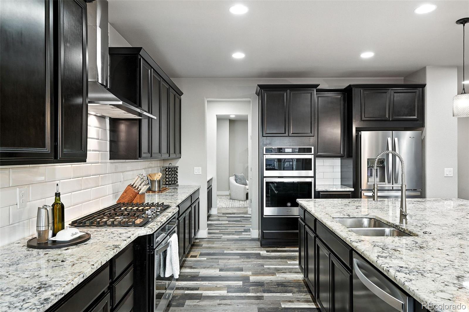 MLS Image #13 for 18541 w 93rd place,arvada, Colorado