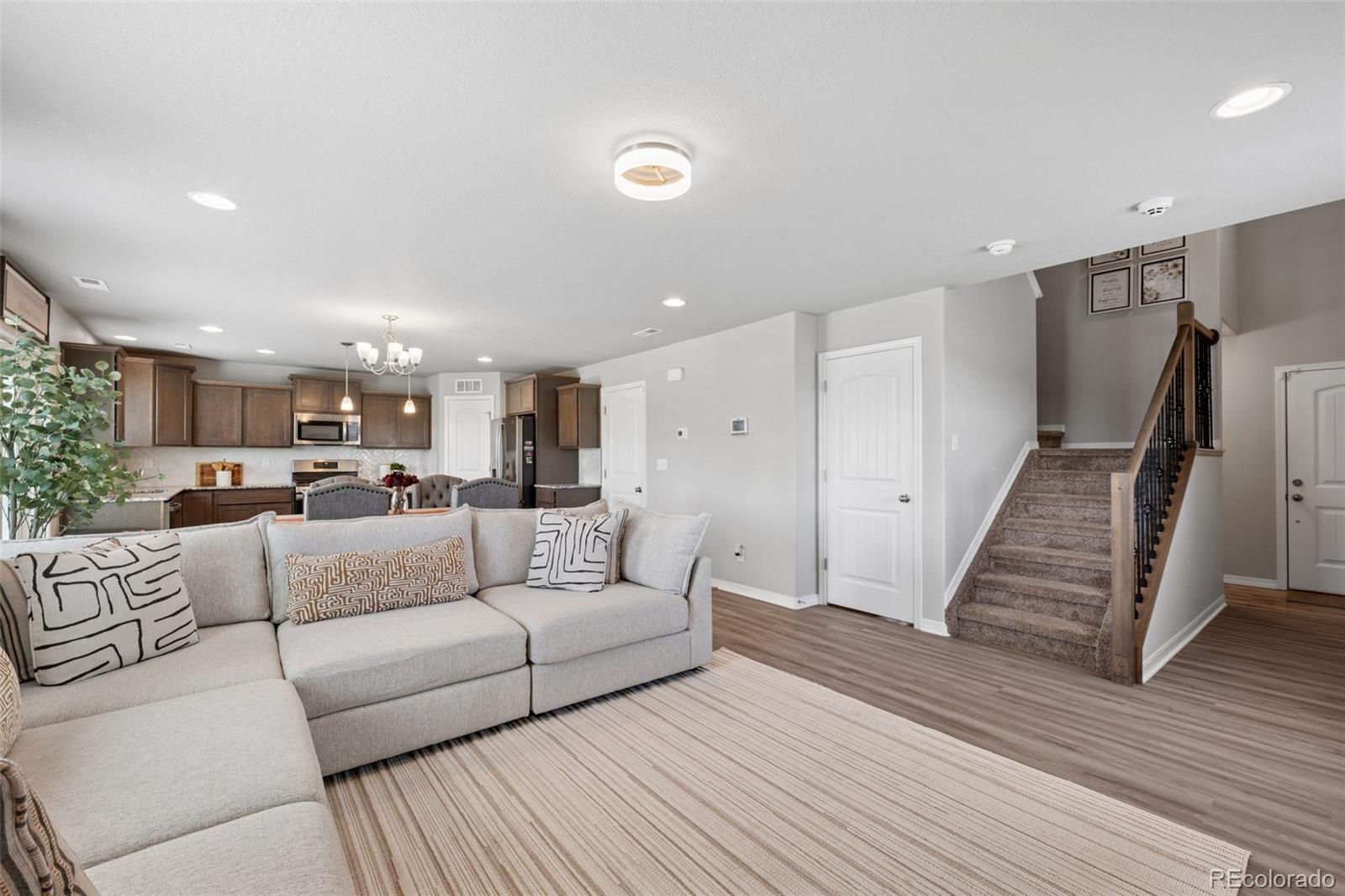 MLS Image #3 for 11372  esperanza way,fountain, Colorado