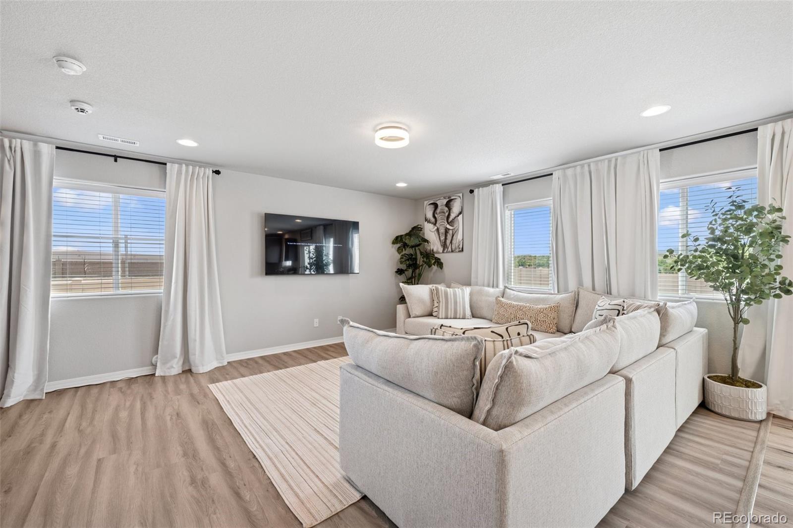 MLS Image #4 for 11372  esperanza way,fountain, Colorado