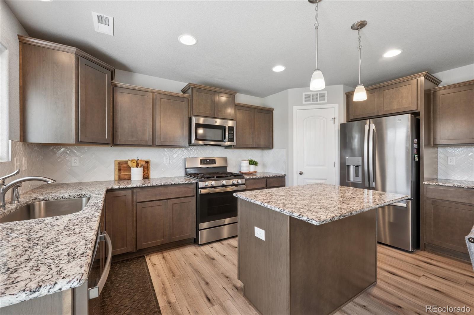 MLS Image #7 for 11372  esperanza way,fountain, Colorado