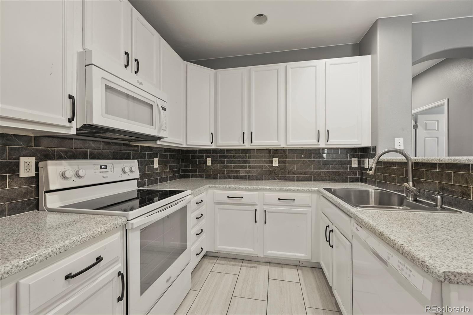MLS Image #13 for 280  granby way,aurora, Colorado