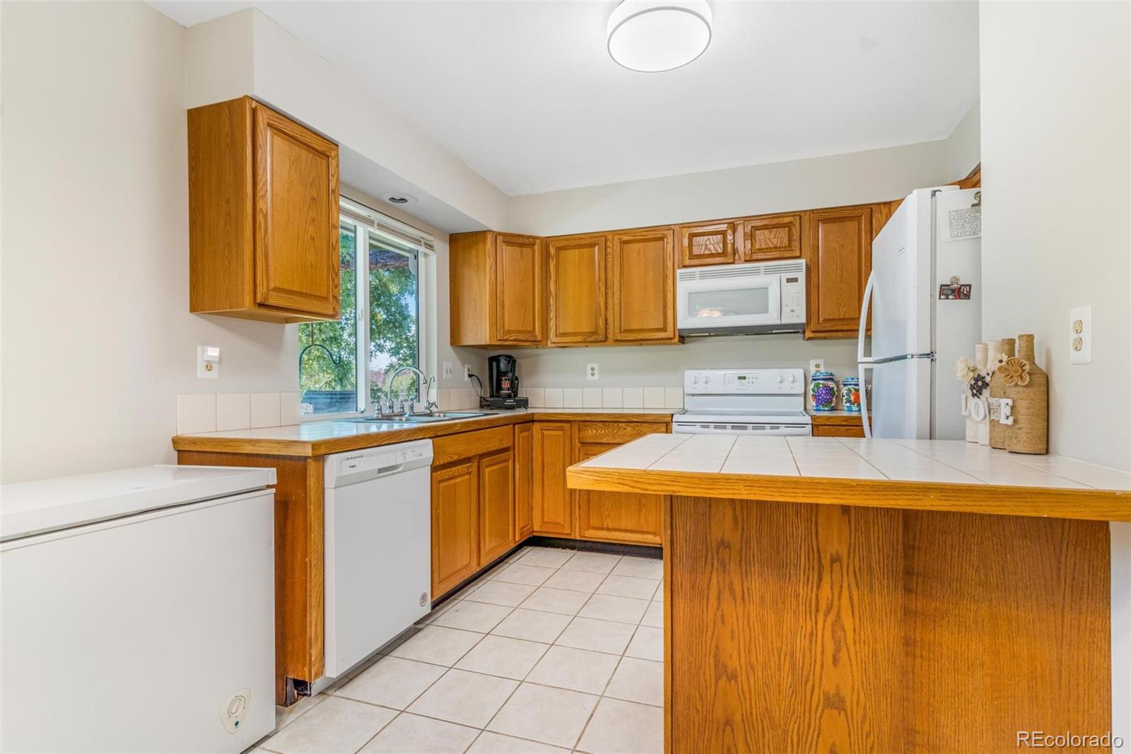 MLS Image #6 for 7887  york street,denver, Colorado