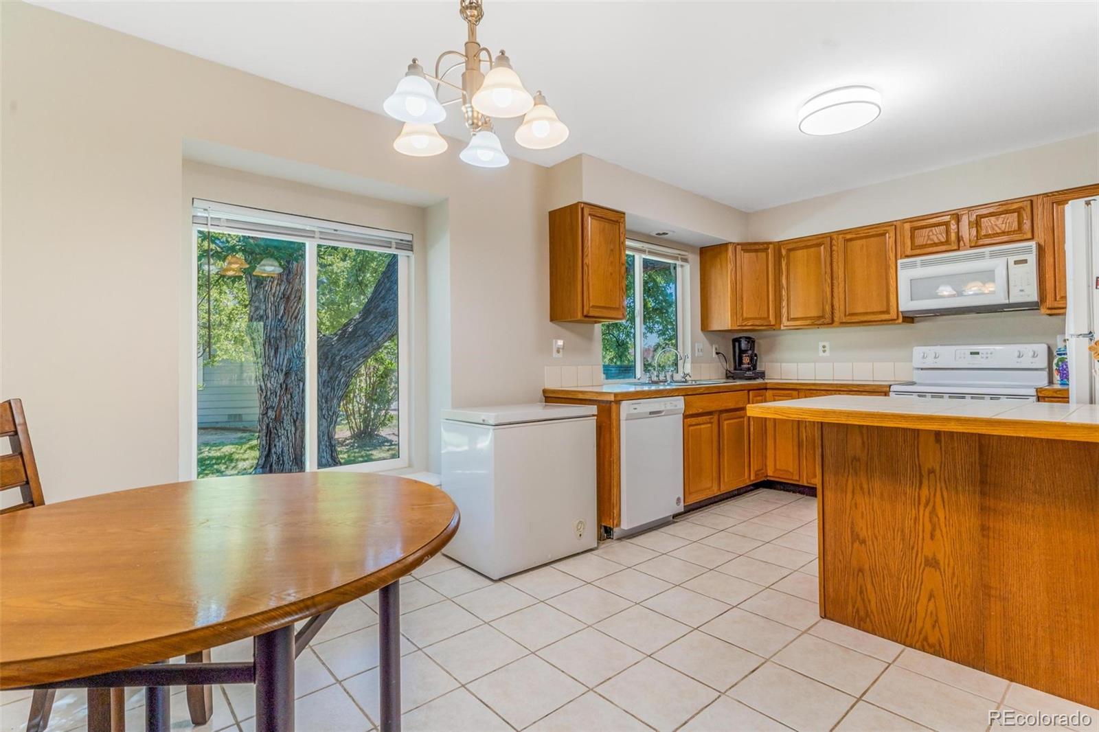 MLS Image #7 for 7887  york street,denver, Colorado