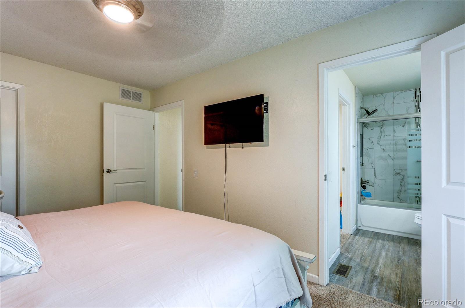 MLS Image #15 for 3572 s kittredge street,aurora, Colorado