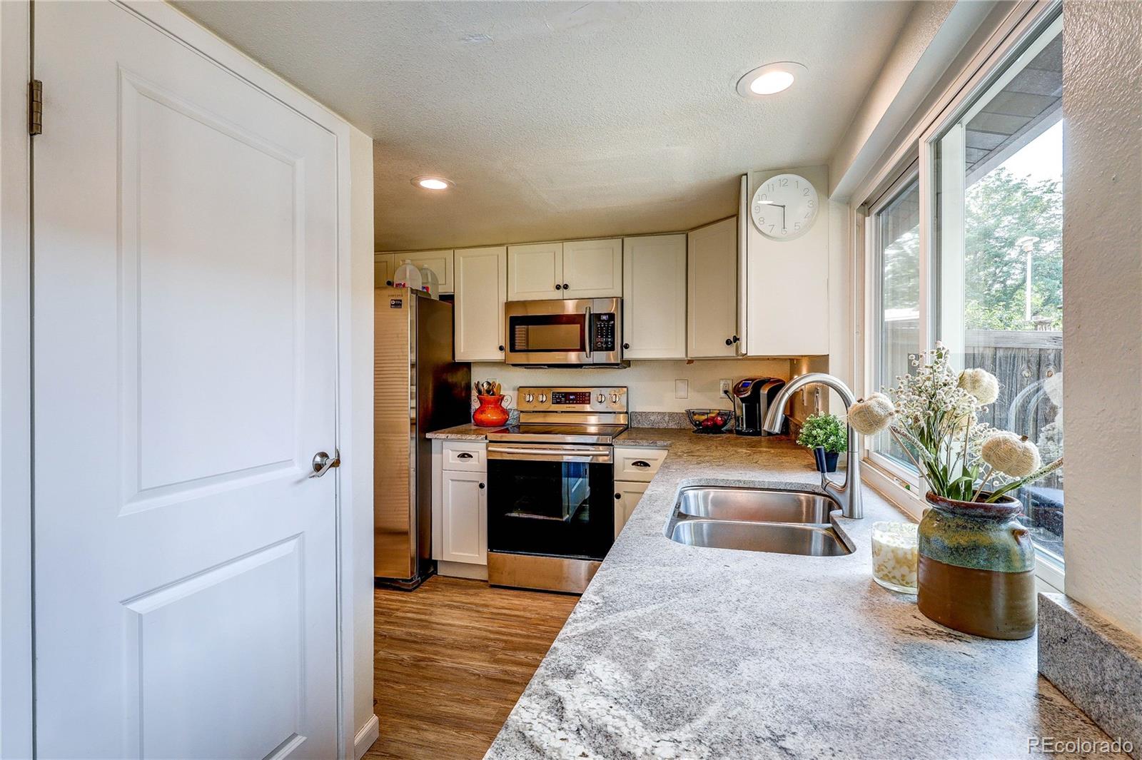 MLS Image #6 for 3572 s kittredge street,aurora, Colorado