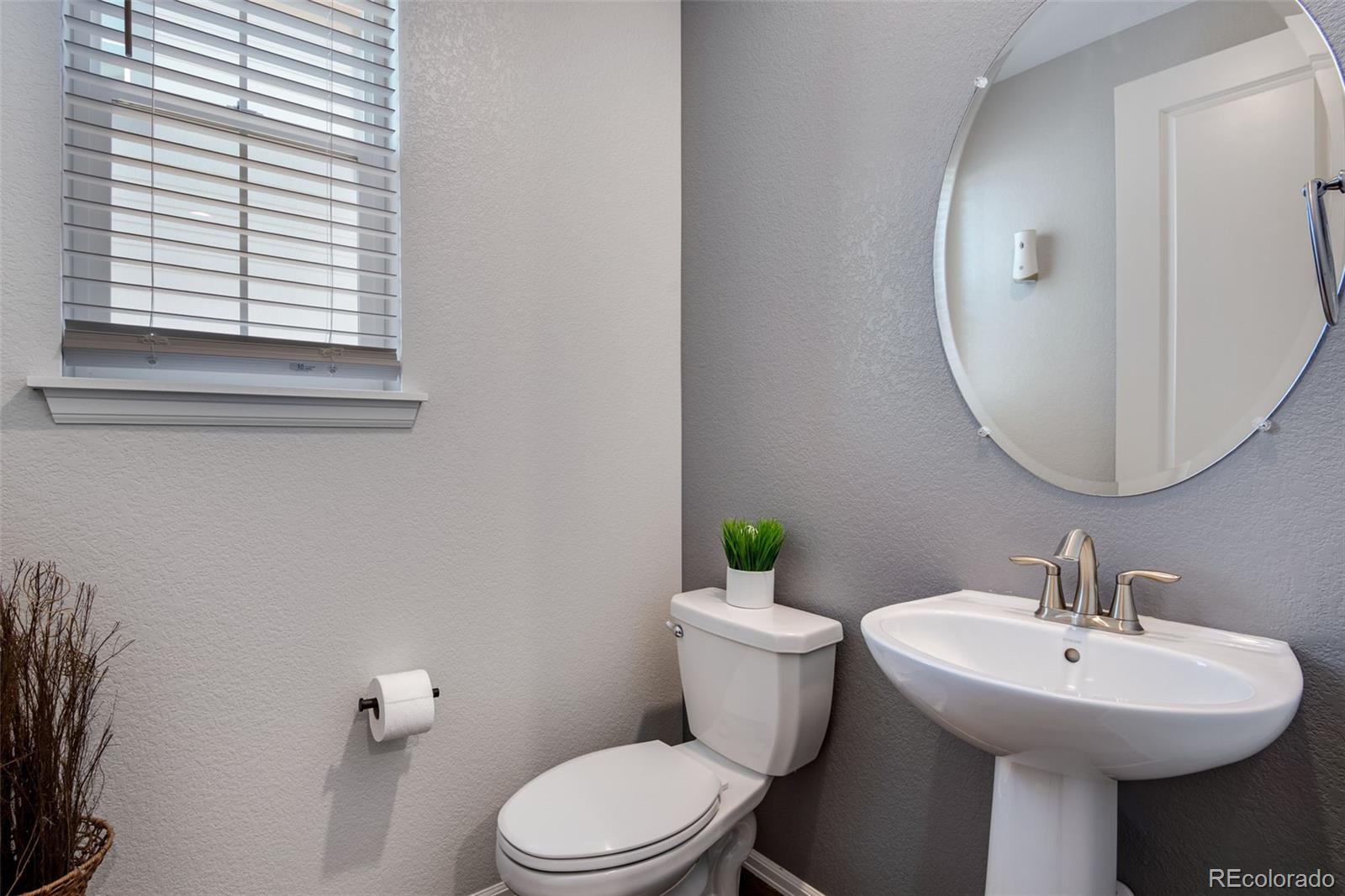 MLS Image #5 for 10971  uvalda street,commerce city, Colorado