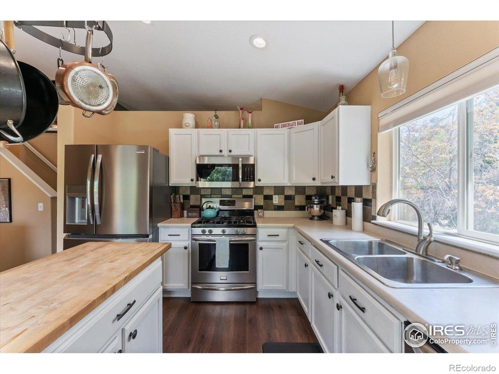 MLS Image #11 for 1534  box prairie circle,loveland, Colorado