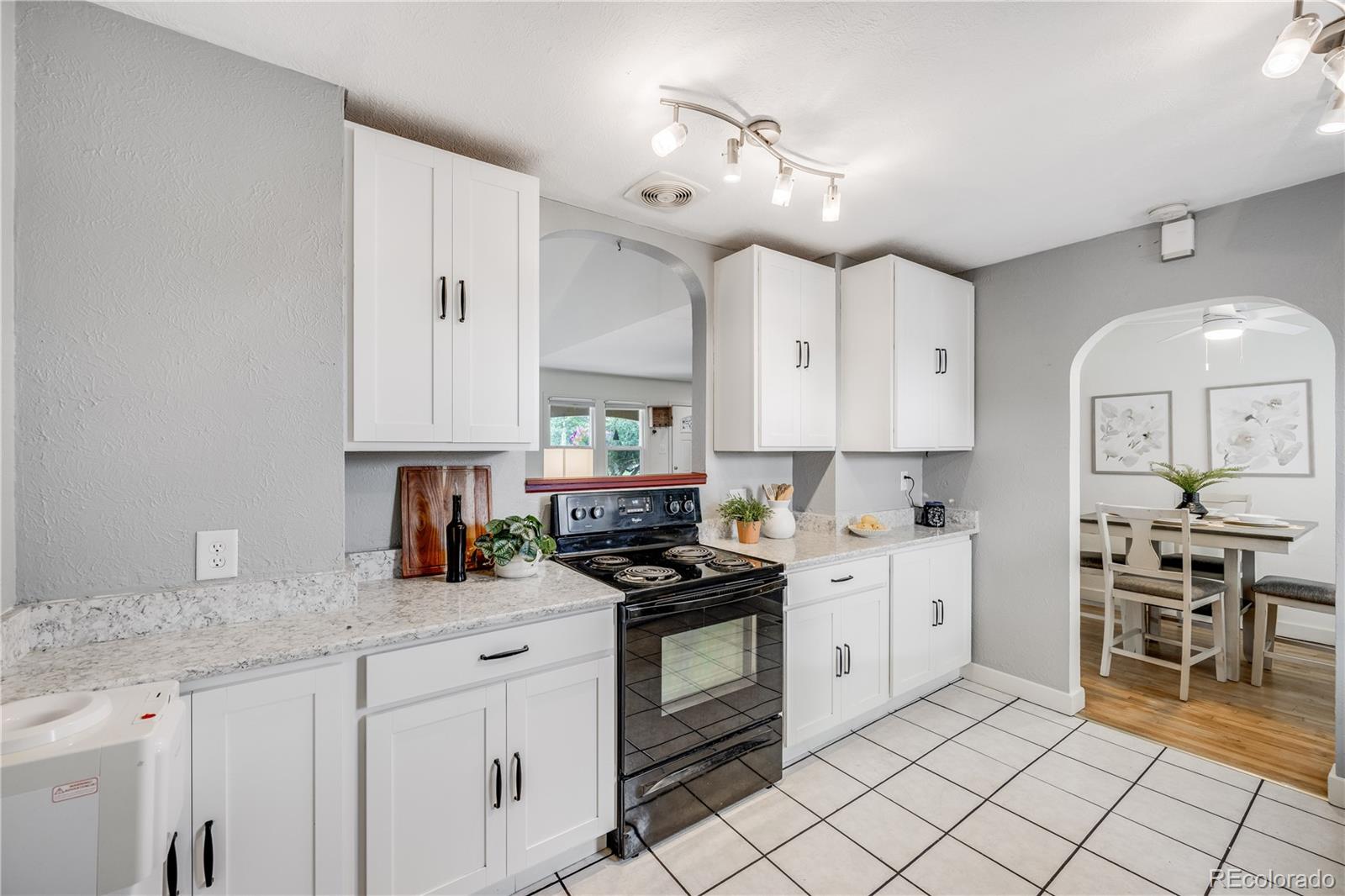 MLS Image #9 for 172 w broadway street,elizabeth, Colorado