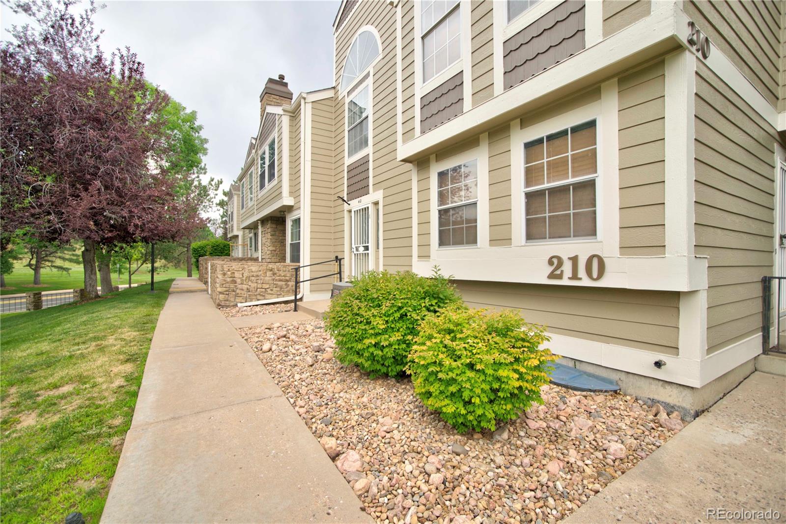 MLS Image #2 for 210 w jamison circle,littleton, Colorado