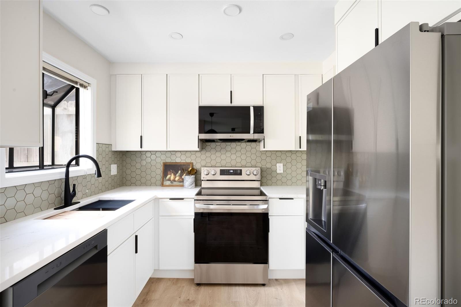 MLS Image #10 for 1530 s quebec way,denver, Colorado