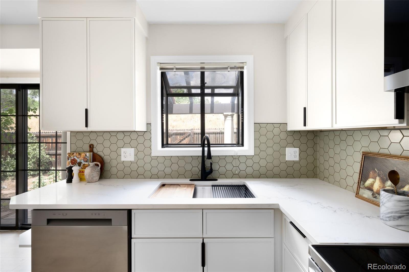 MLS Image #11 for 1530 s quebec way,denver, Colorado