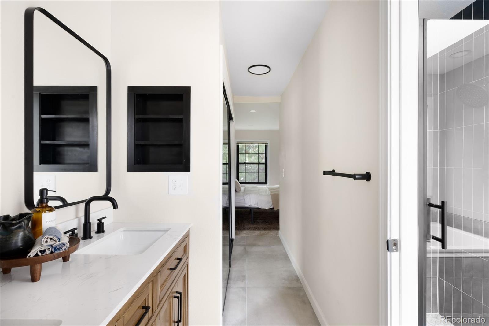 MLS Image #17 for 1530 s quebec way,denver, Colorado