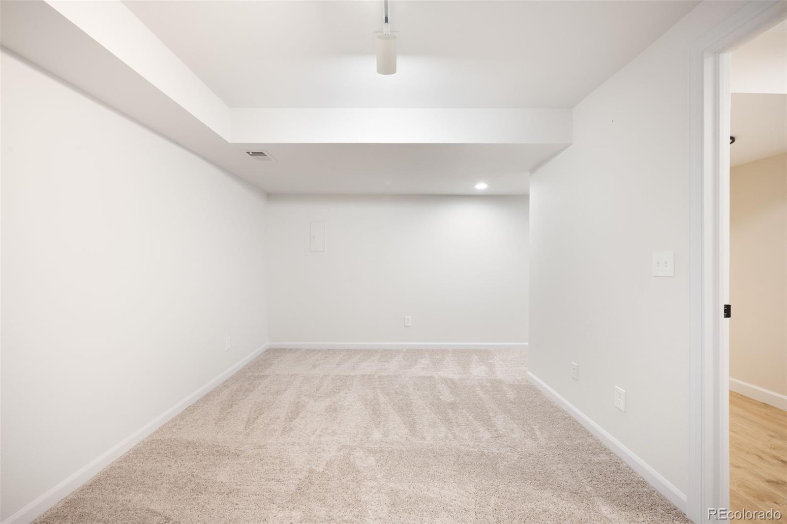 MLS Image #25 for 1530 s quebec way,denver, Colorado