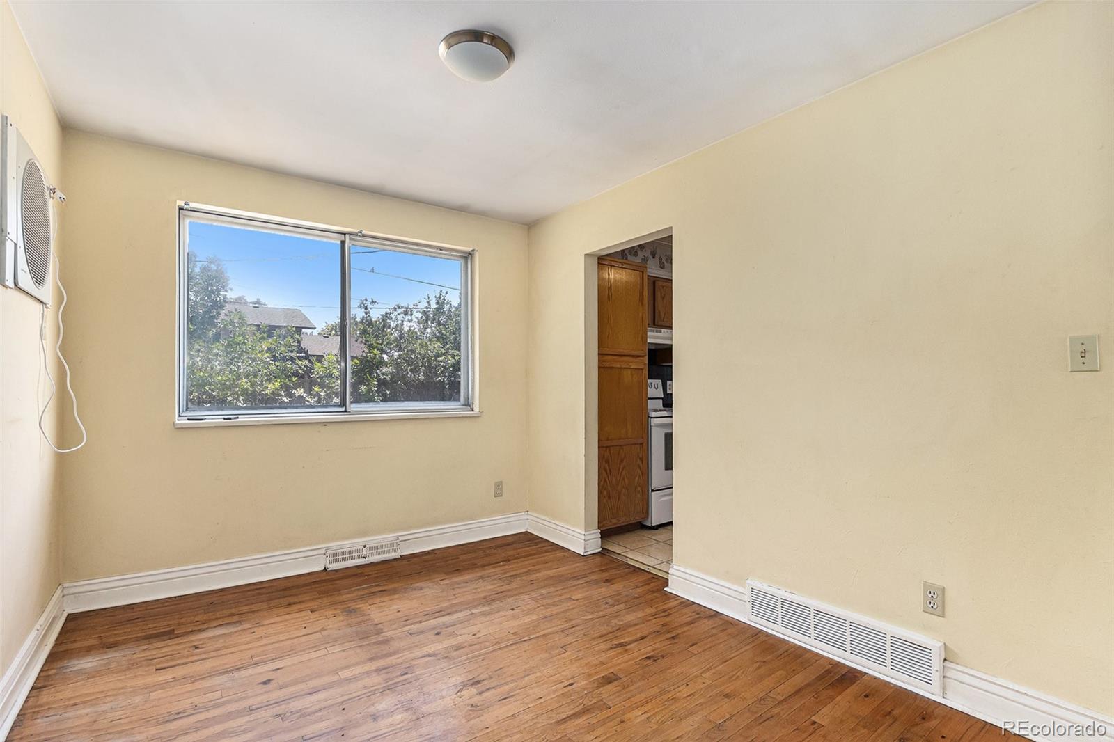 MLS Image #4 for 12058 e virginia place,aurora, Colorado