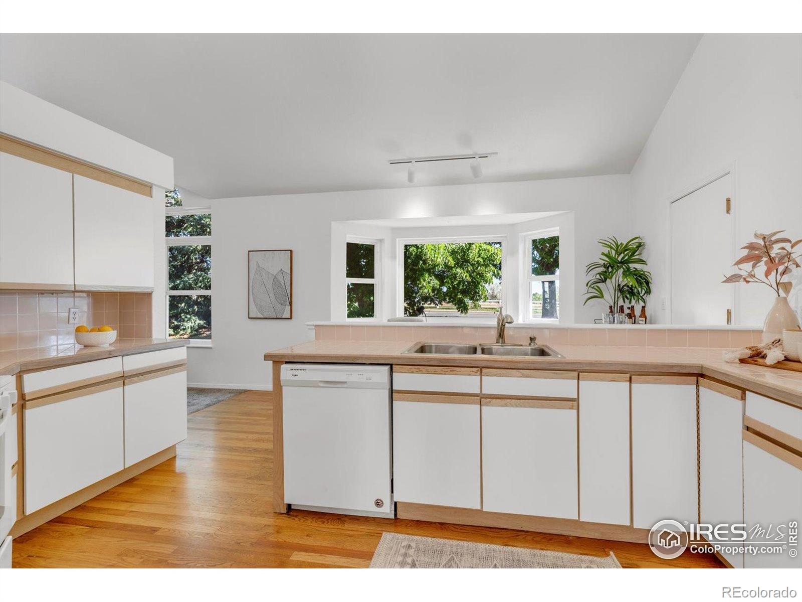MLS Image #11 for 101  fairfield lane,louisville, Colorado