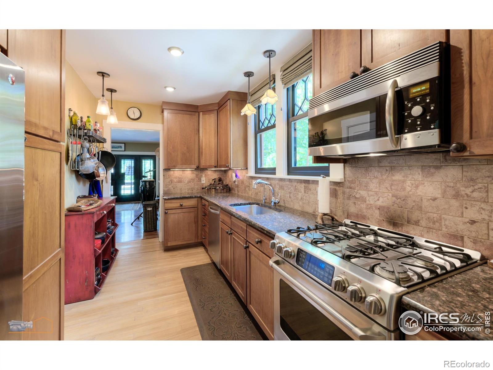 MLS Image #12 for 819  grant place,boulder, Colorado