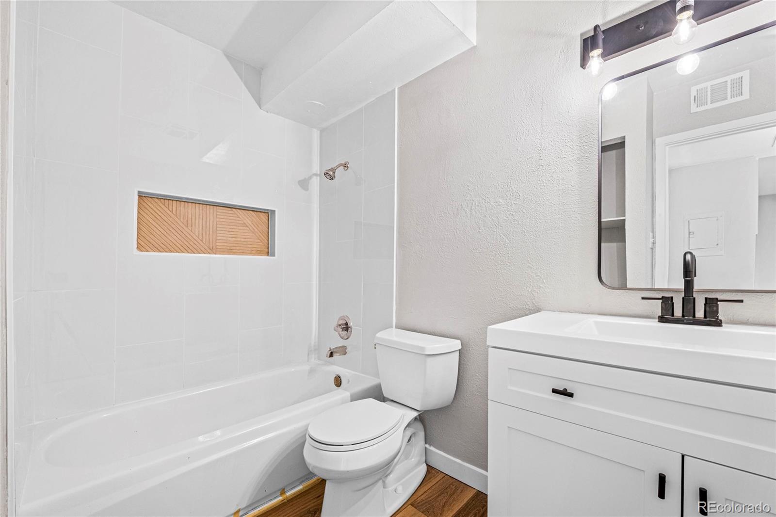 MLS Image #5 for 3663 s sheridan boulevard,denver, Colorado