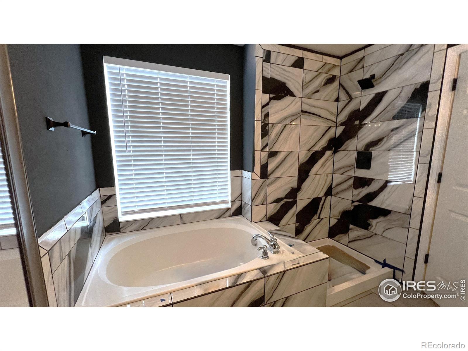 MLS Image #10 for 2796 s jebel way,aurora, Colorado