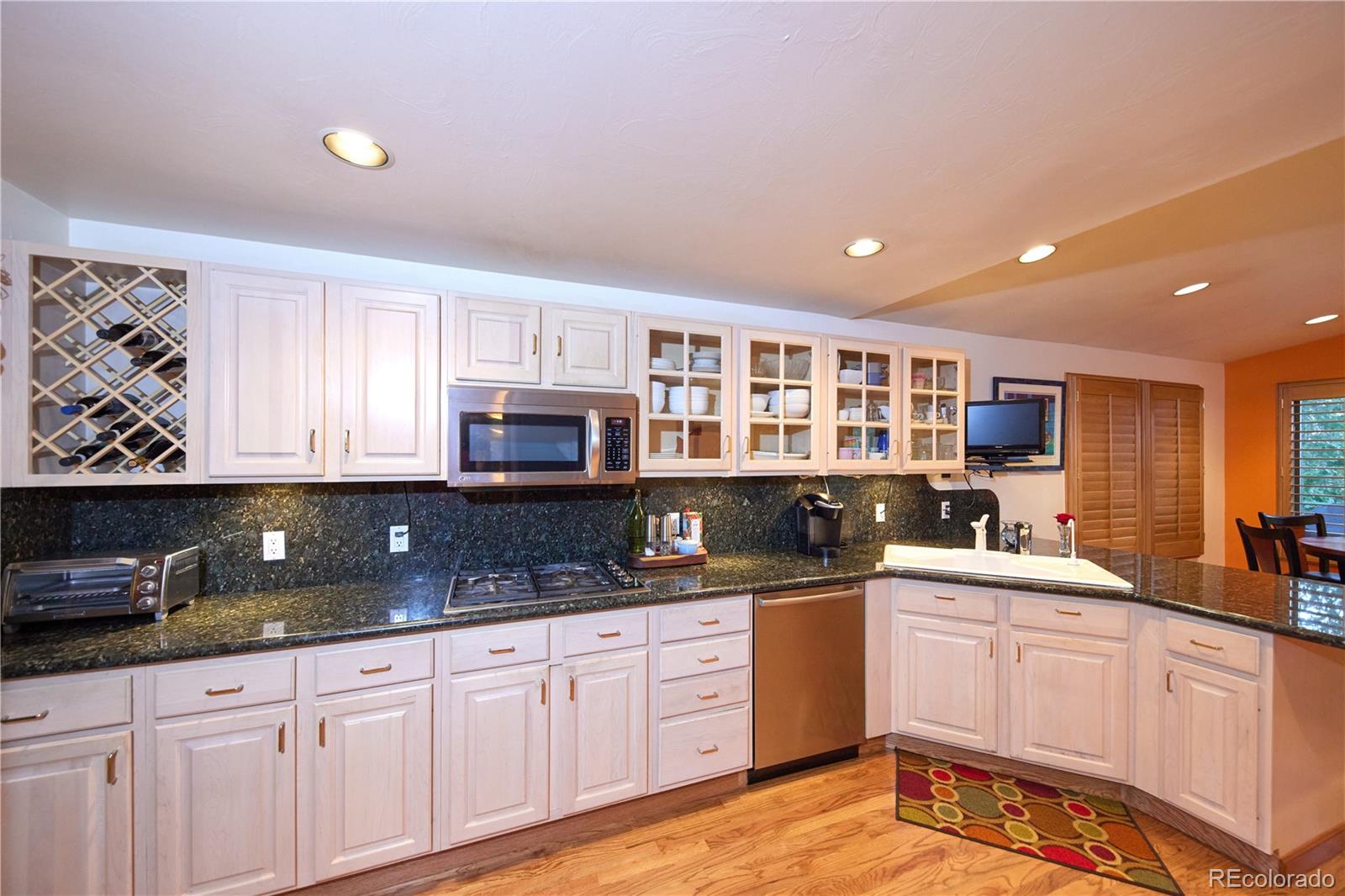 MLS Image #9 for 2141 s dallas street,denver, Colorado