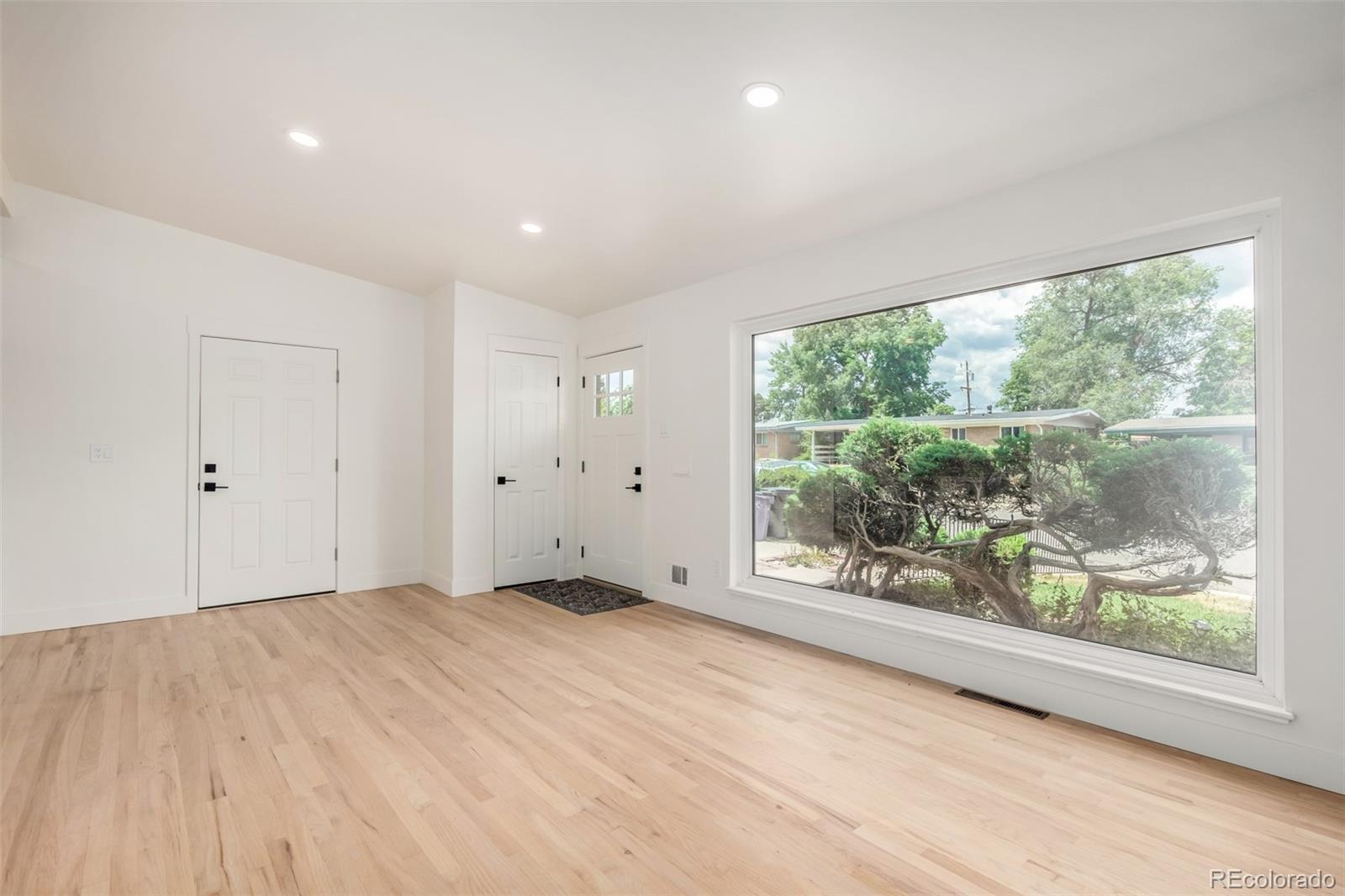 MLS Image #2 for 1948 s zenobia street,denver, Colorado