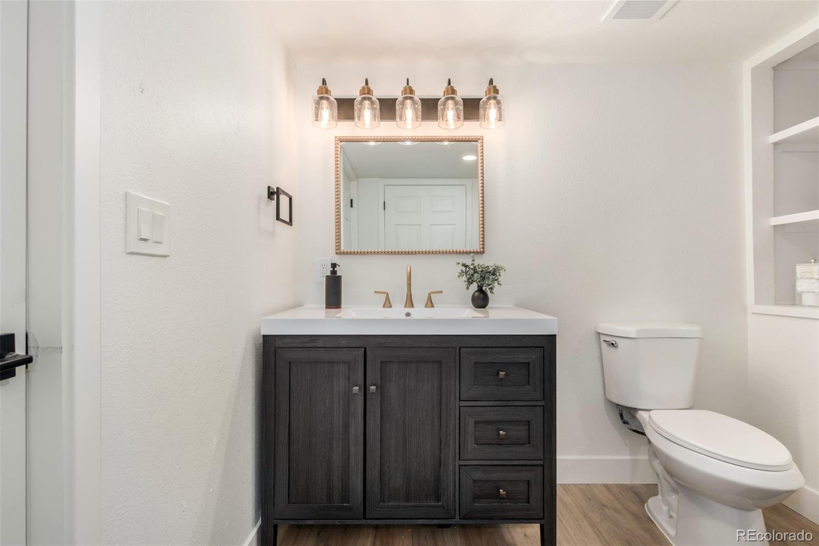 MLS Image #24 for 1948 s zenobia street,denver, Colorado