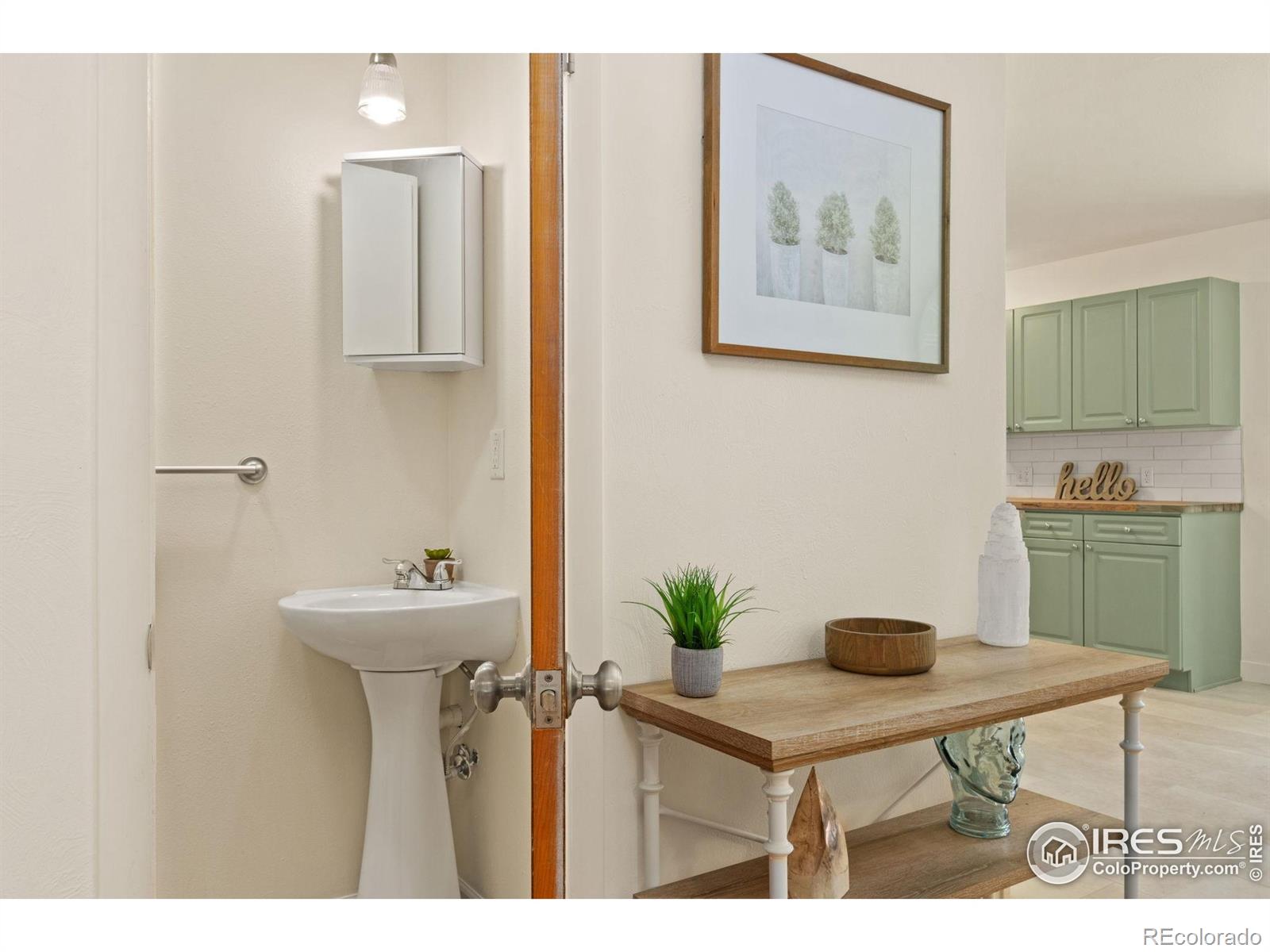 MLS Image #14 for 1408  hillcrest drive,fort collins, Colorado