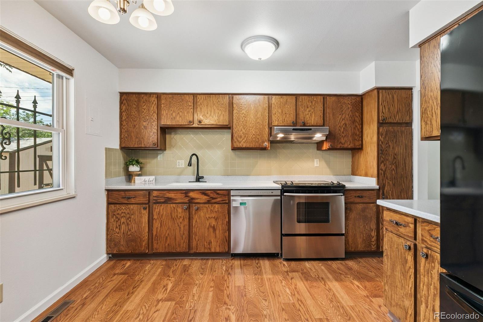 MLS Image #9 for 37 s chelton road,colorado springs, Colorado