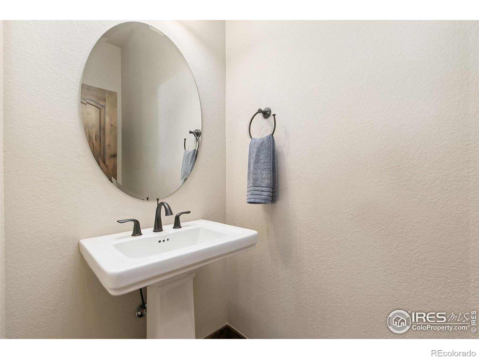 MLS Image #6 for 973  skipping stone court,timnath, Colorado