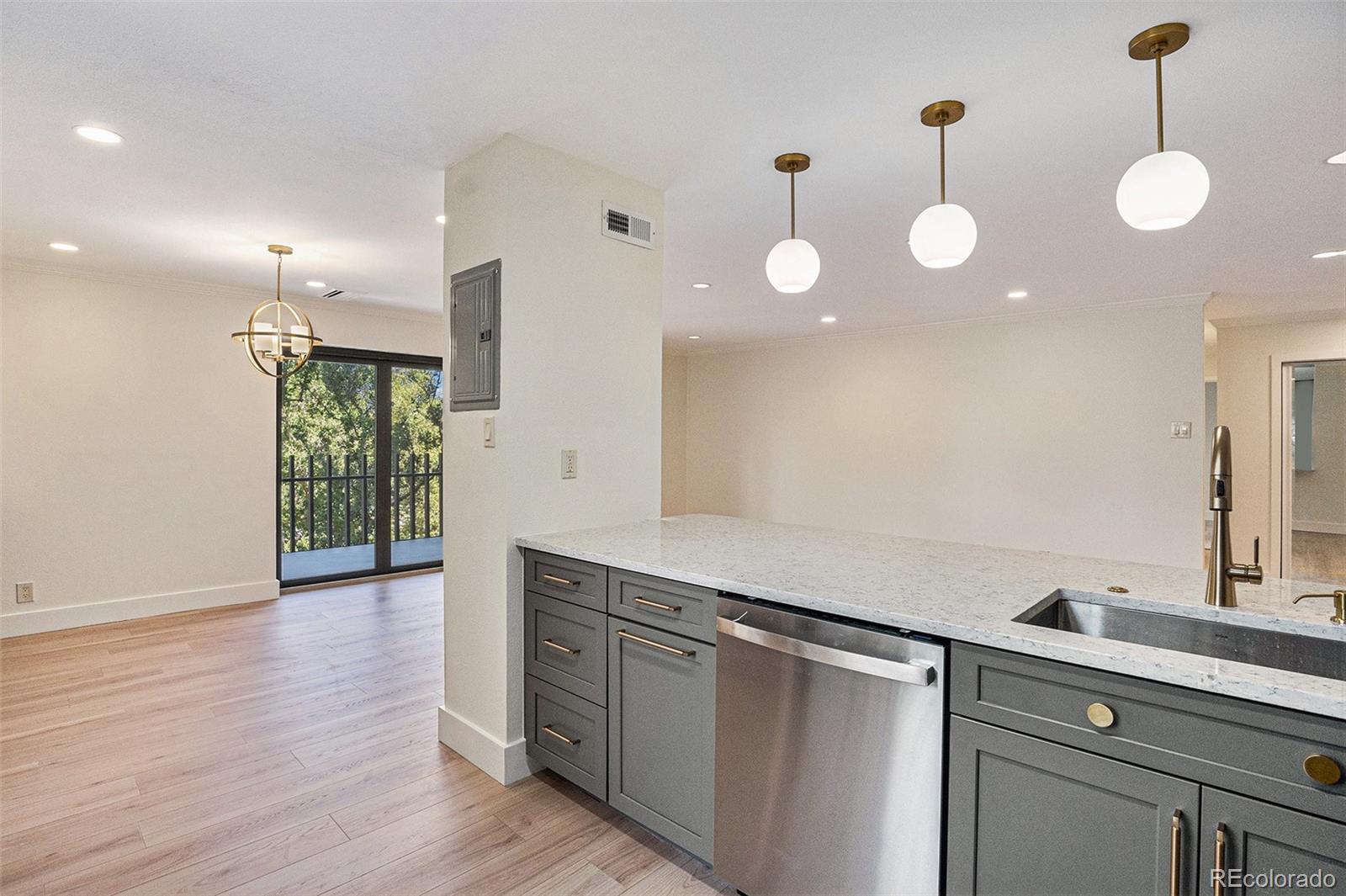 MLS Image #14 for 460 s marion parkway,denver, Colorado