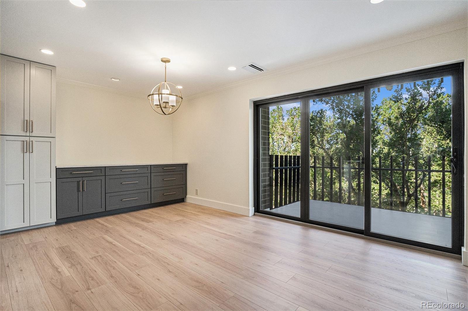 MLS Image #9 for 460 s marion parkway,denver, Colorado