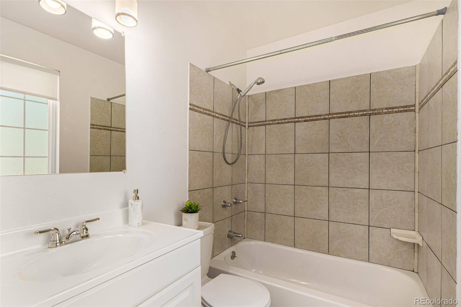 MLS Image #26 for 7672 s estes court,littleton, Colorado