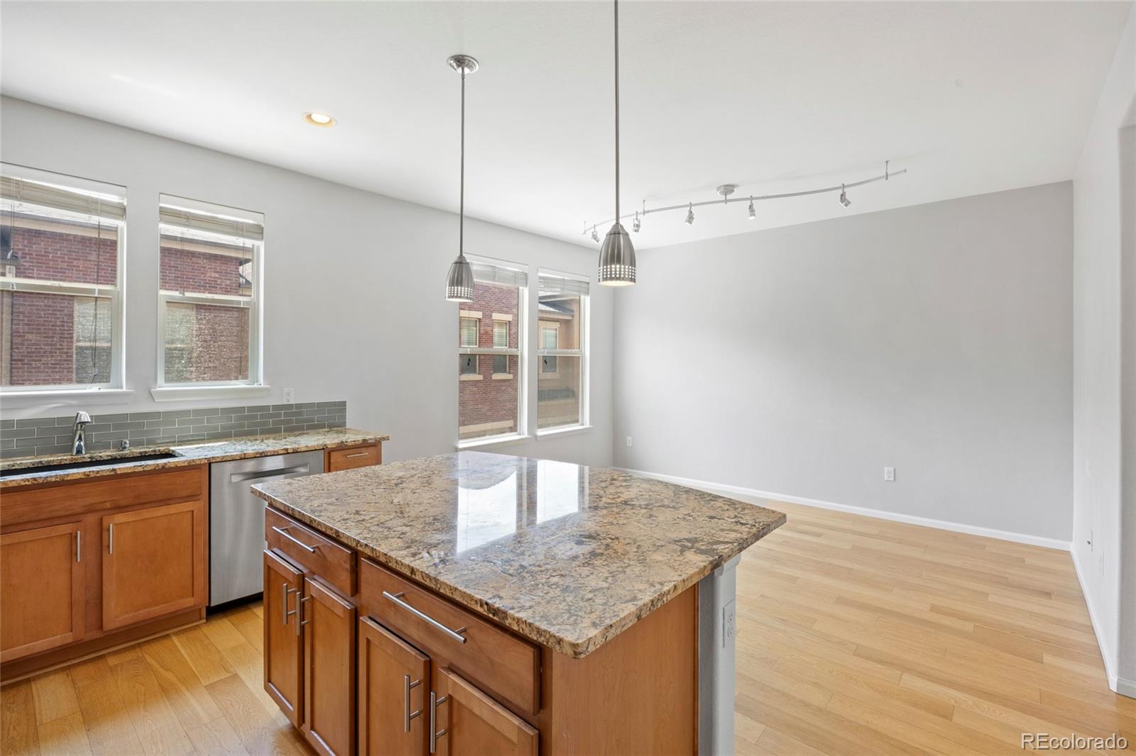 MLS Image #6 for 8987 e otero place,centennial, Colorado