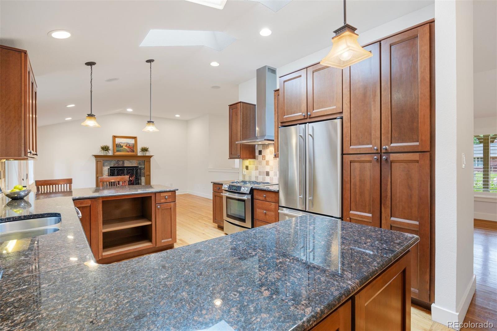 MLS Image #14 for 3854 s hudson street,denver, Colorado