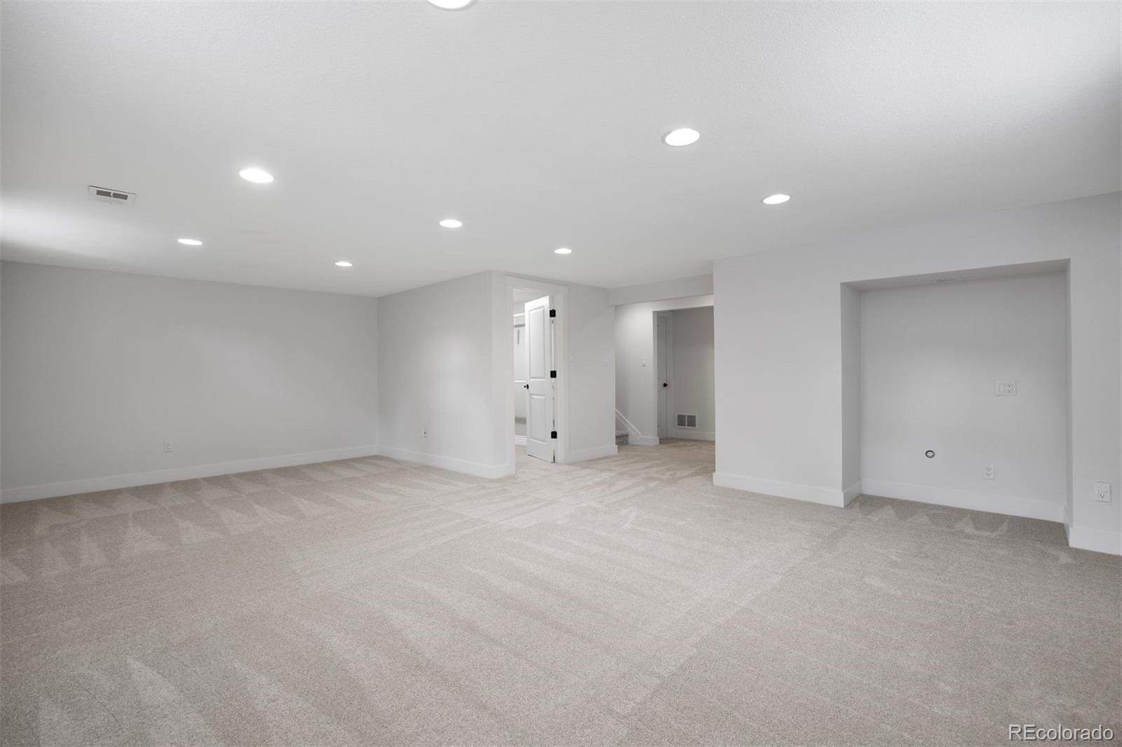 MLS Image #30 for 3854 s hudson street,denver, Colorado