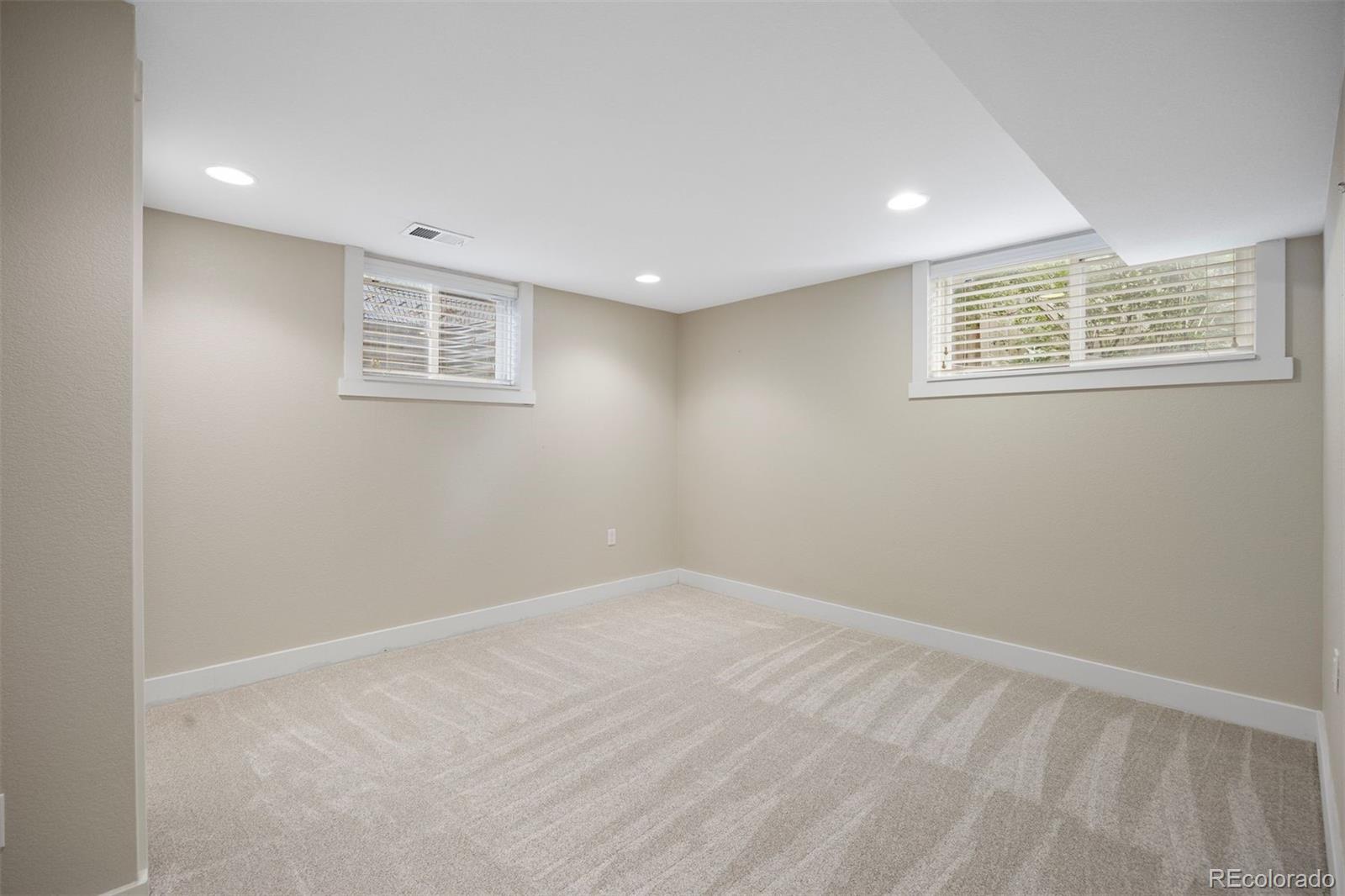 MLS Image #34 for 3854 s hudson street,denver, Colorado