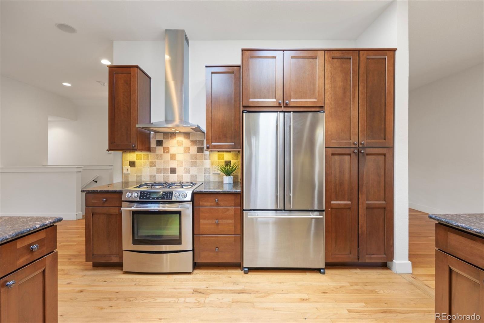 MLS Image #9 for 3854 s hudson street,denver, Colorado