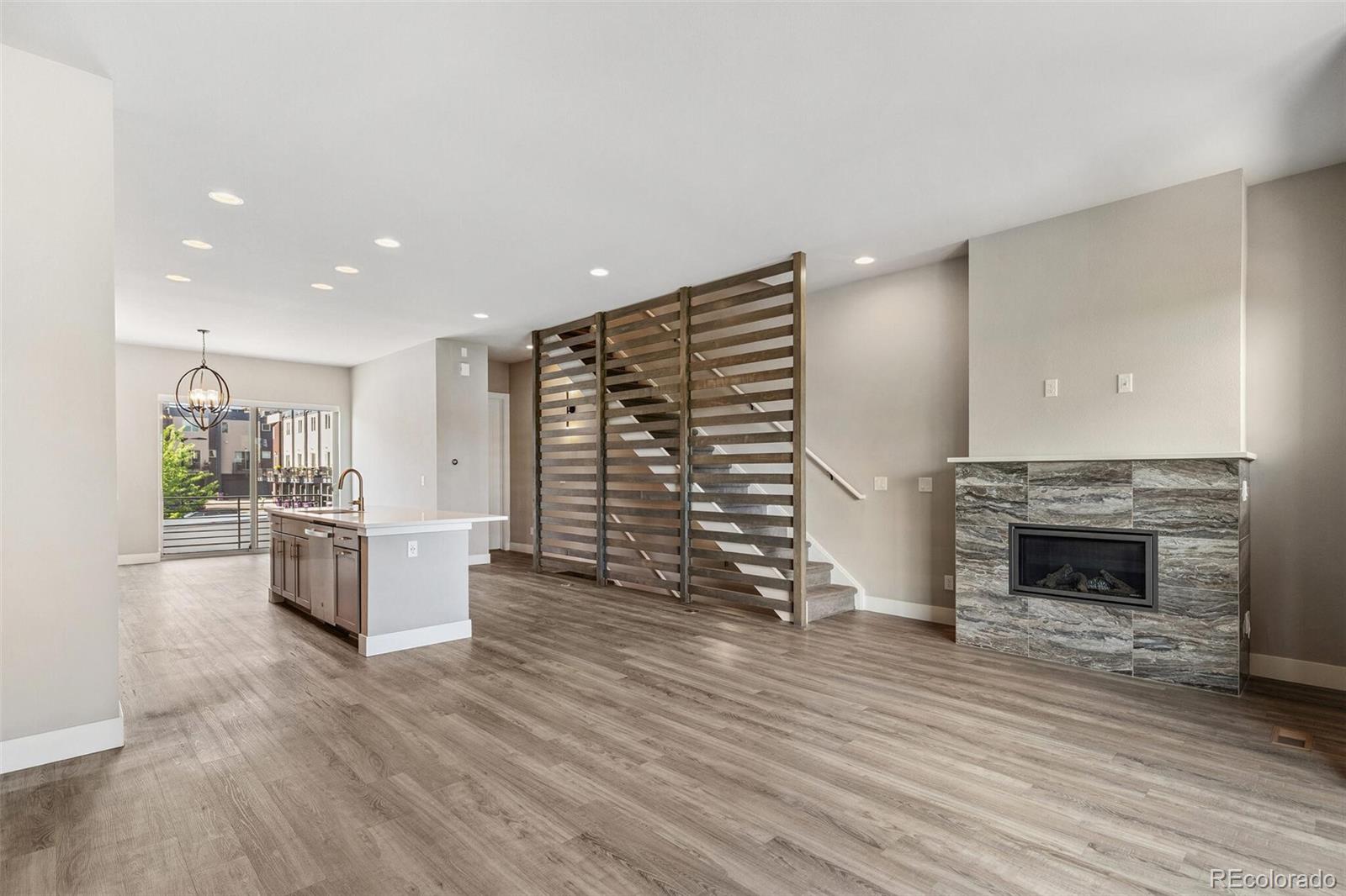 MLS Image #11 for 4062 w 17th avenue,denver, Colorado
