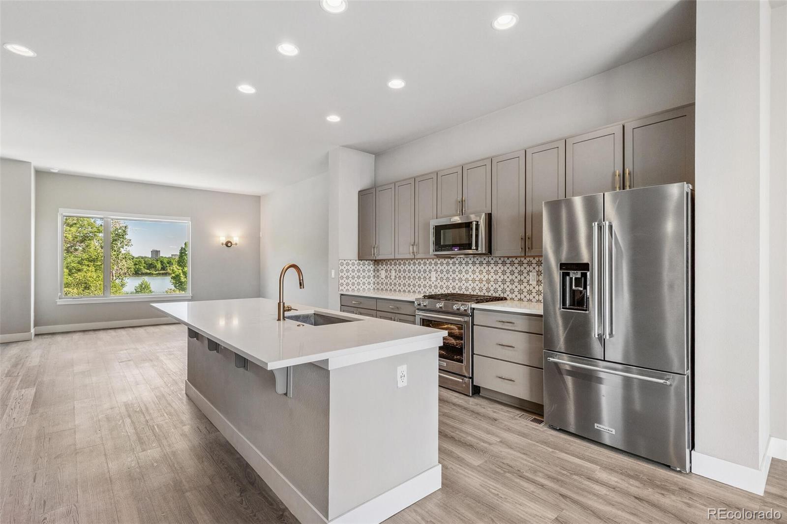 MLS Image #14 for 4062 w 17th avenue,denver, Colorado