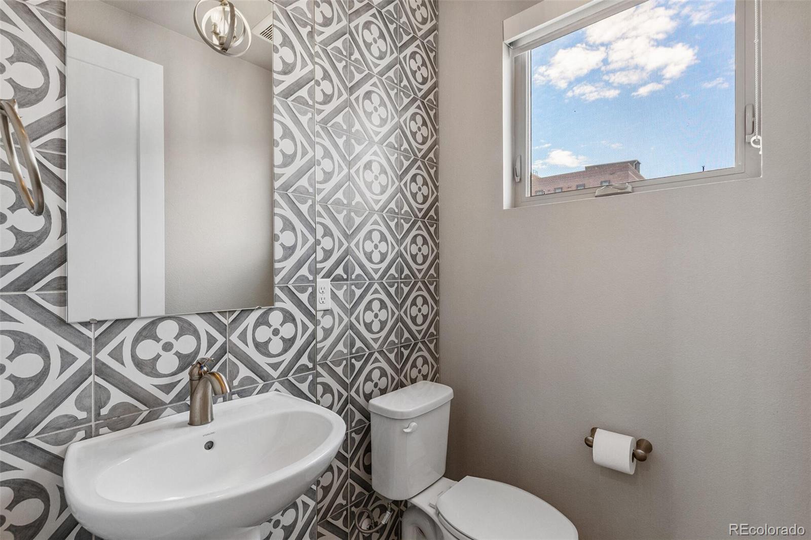 MLS Image #16 for 4062 w 17th avenue,denver, Colorado