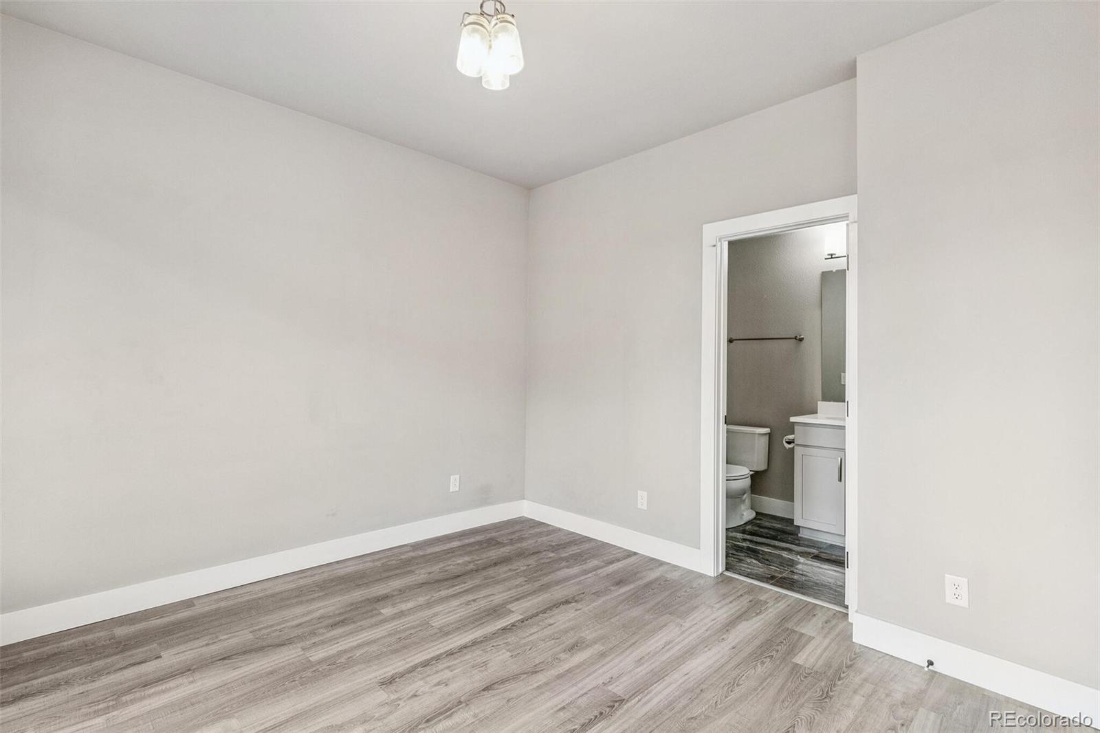 MLS Image #8 for 4062 w 17th avenue,denver, Colorado