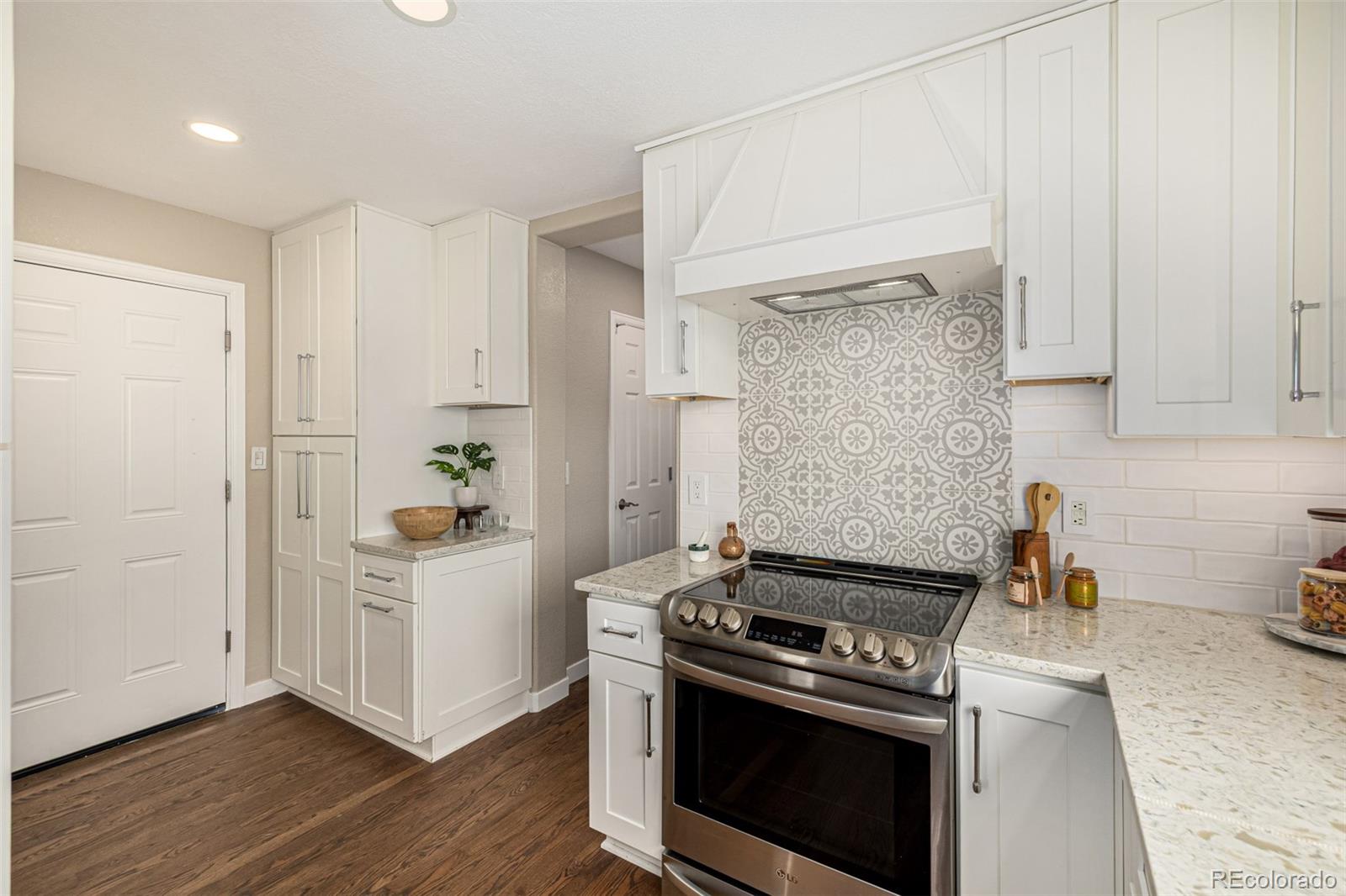 MLS Image #17 for 10344  spring water peak ,highlands ranch, Colorado