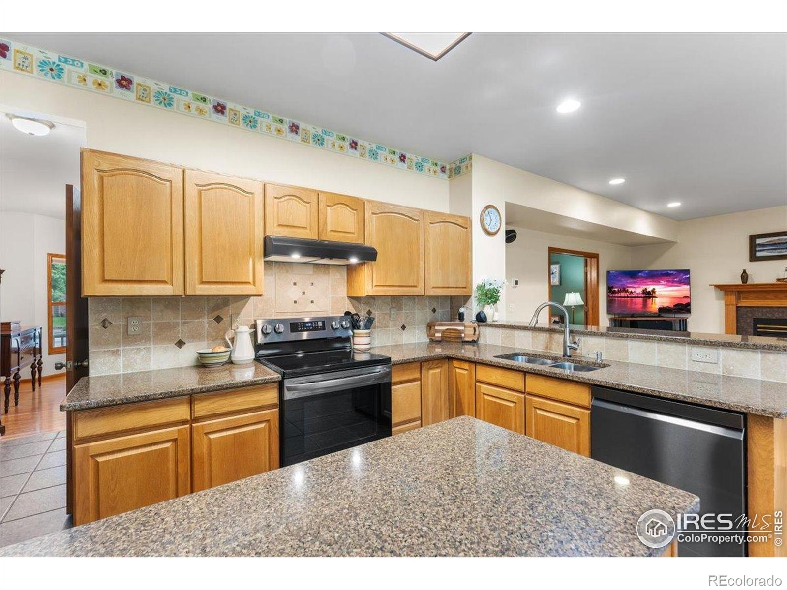 MLS Image #12 for 3218  wetterhorn drive,fort collins, Colorado