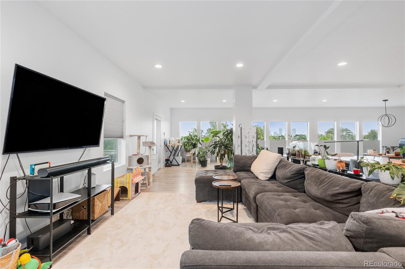 MLS Image #17 for 1400 w alaska place,denver, Colorado