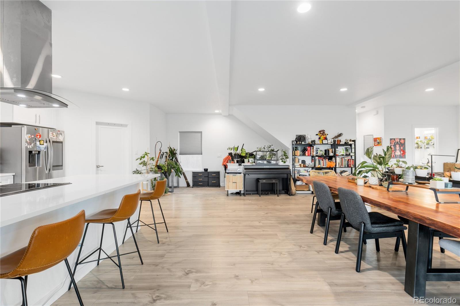 MLS Image #9 for 1400 w alaska place,denver, Colorado