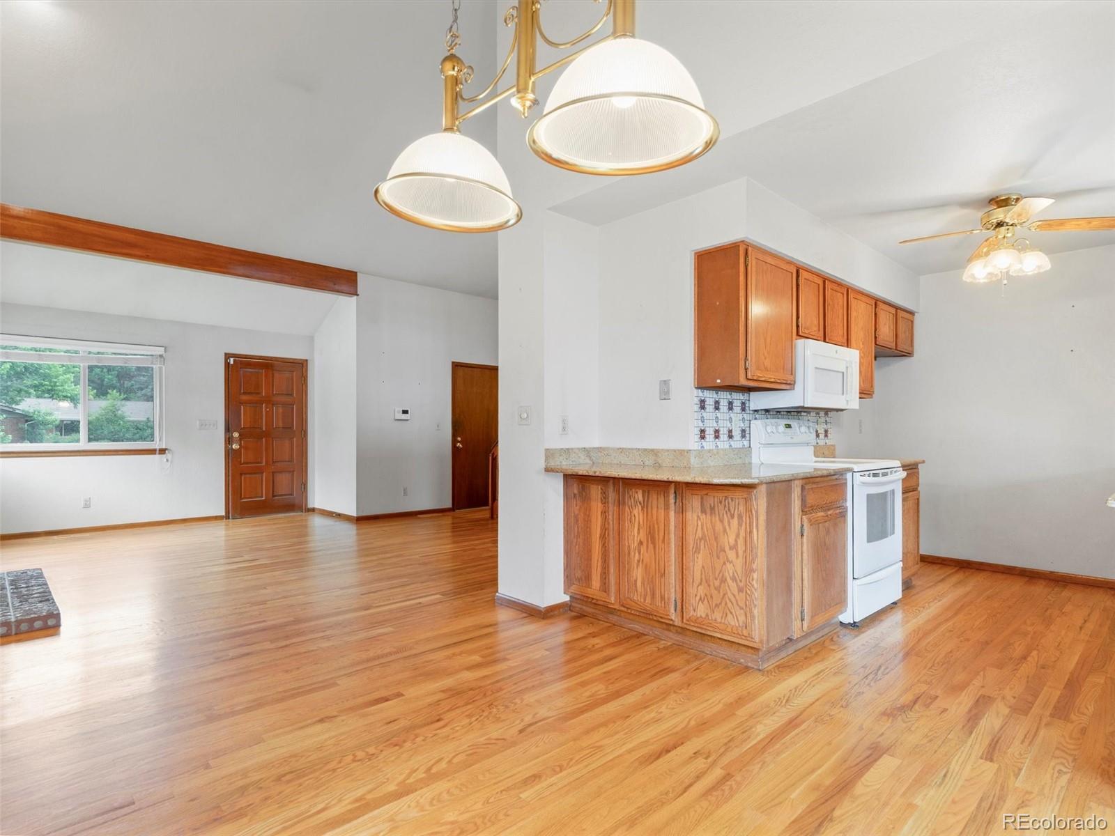 MLS Image #14 for 2040  yarrow street,lakewood, Colorado
