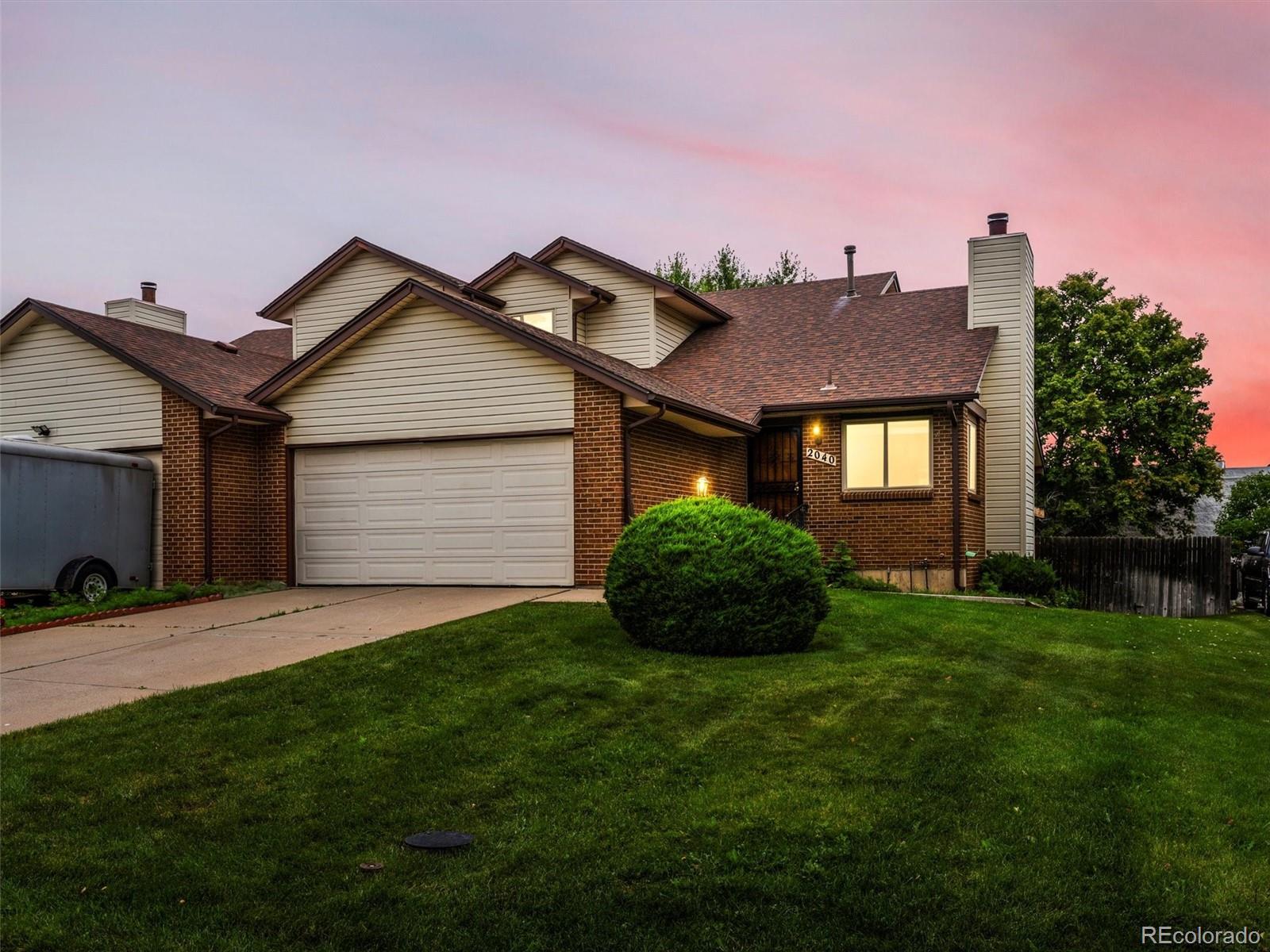MLS Image #5 for 2040  yarrow street,lakewood, Colorado