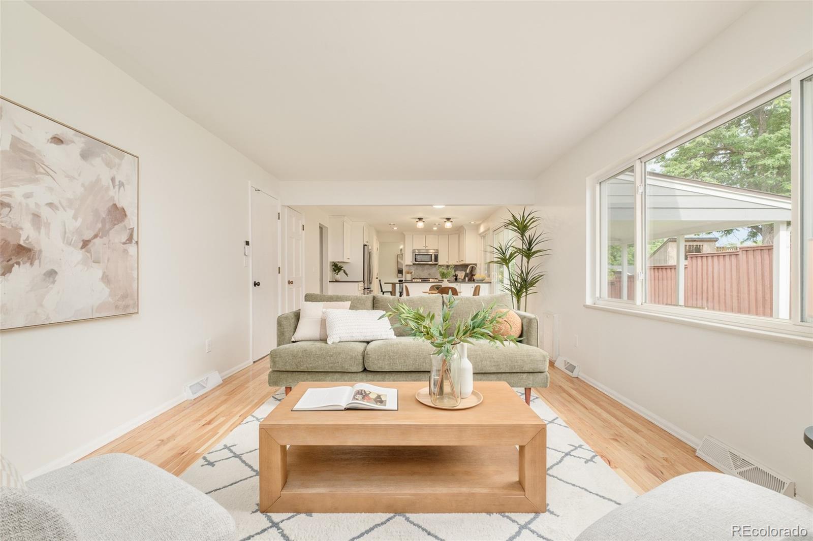 MLS Image #14 for 3722 s rosemary way,denver, Colorado