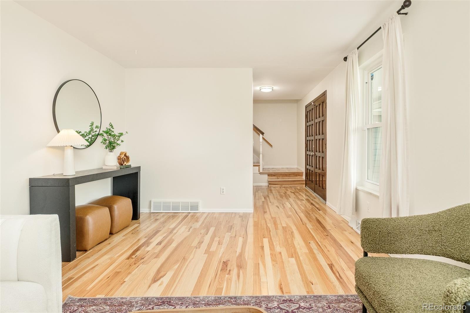 MLS Image #2 for 3722 s rosemary way,denver, Colorado